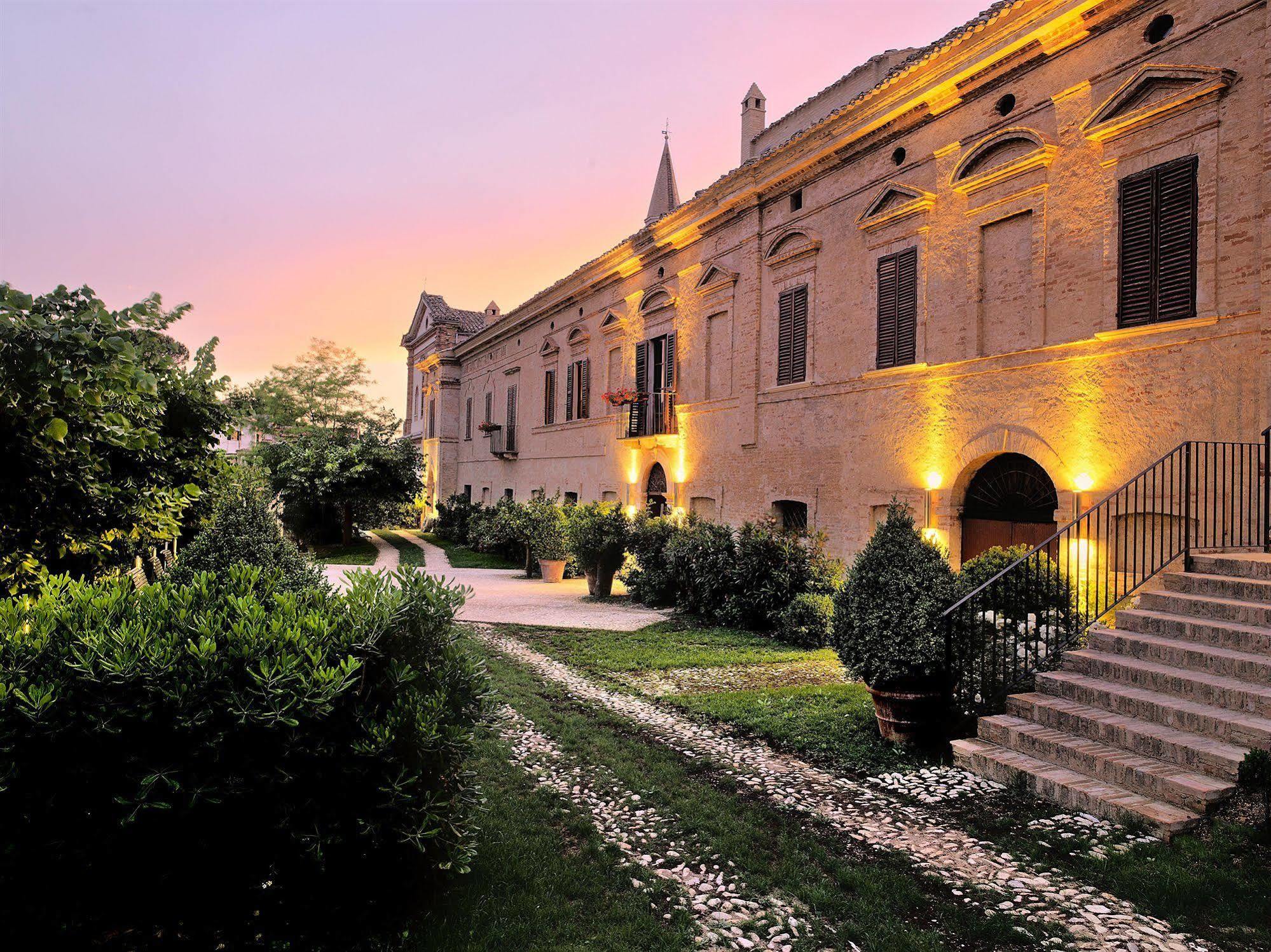 Castello Di Semivicoli Pension Casacanditella Buitenkant foto
